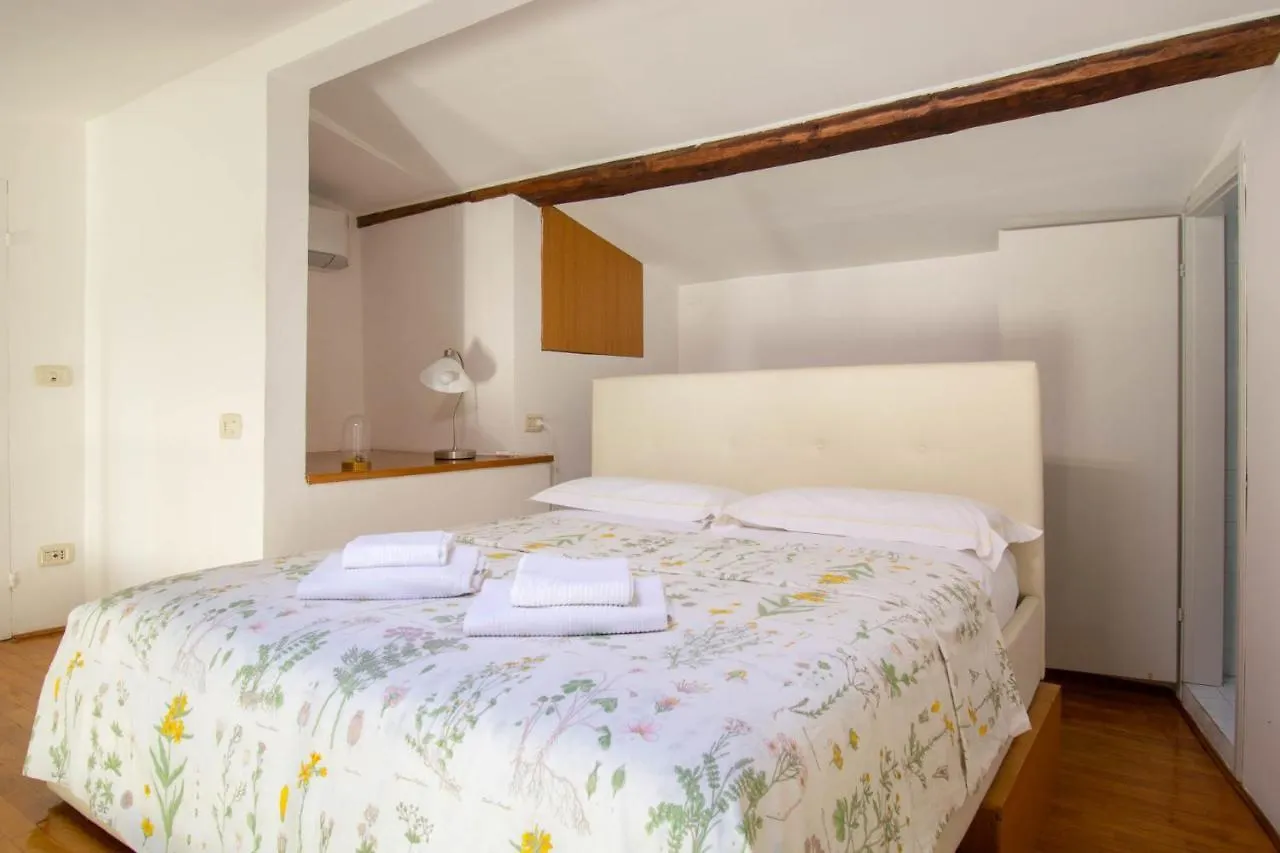 פירנצה Vasco Pratolini Apartment