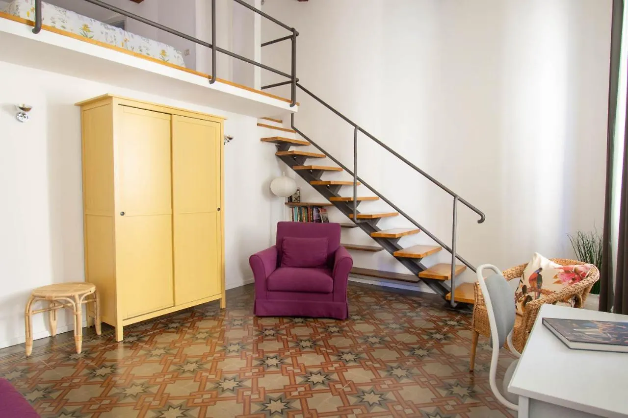 Vasco Pratolini Apartment Di Stefania Sesto フィレンツェ